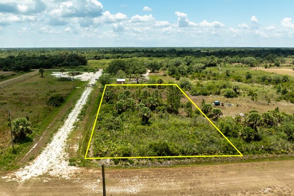 1.25 Acres With Great Access and Power on Two Sides!!!