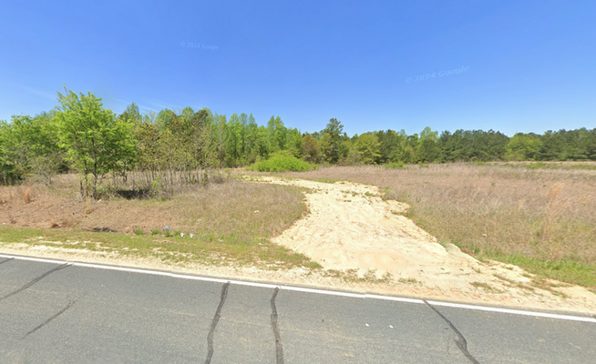 Nice 2.25-acre lot in Cumberland County, MH allowed!