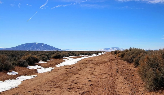 Discover the untamed beauty of this 2.53-Acre in Colorado!