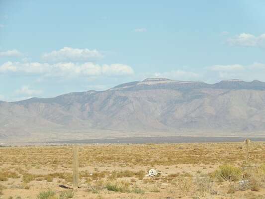 Your Own 1.25-Acre Desert Escapt in Mohave County, Arizona!