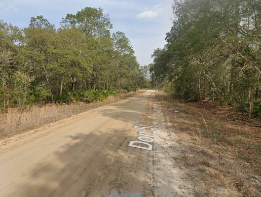 0.43 Acres in Interlachen, FL near Lake