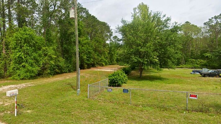 Affordable 0.23-Acre Lot in FL - Power Close, Smart Buy!