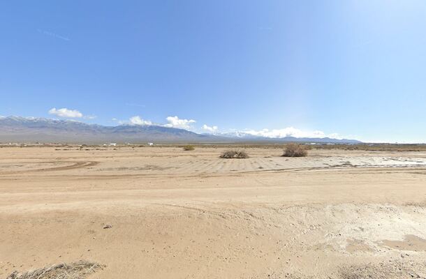 0.46 Acre in Pahrump, Nevada (only $200 a month)