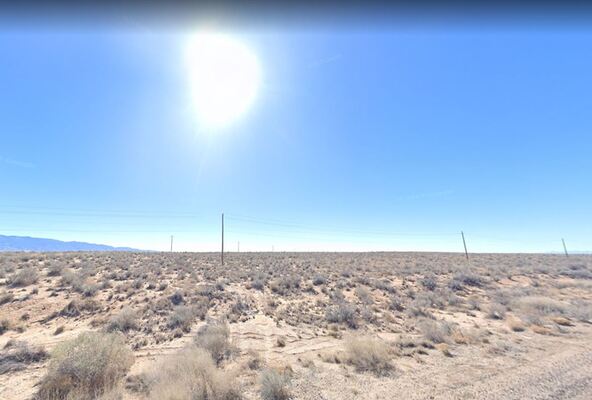 Get More for Your Money with This Affordable 0.26 acre Property in Valencia, NM!