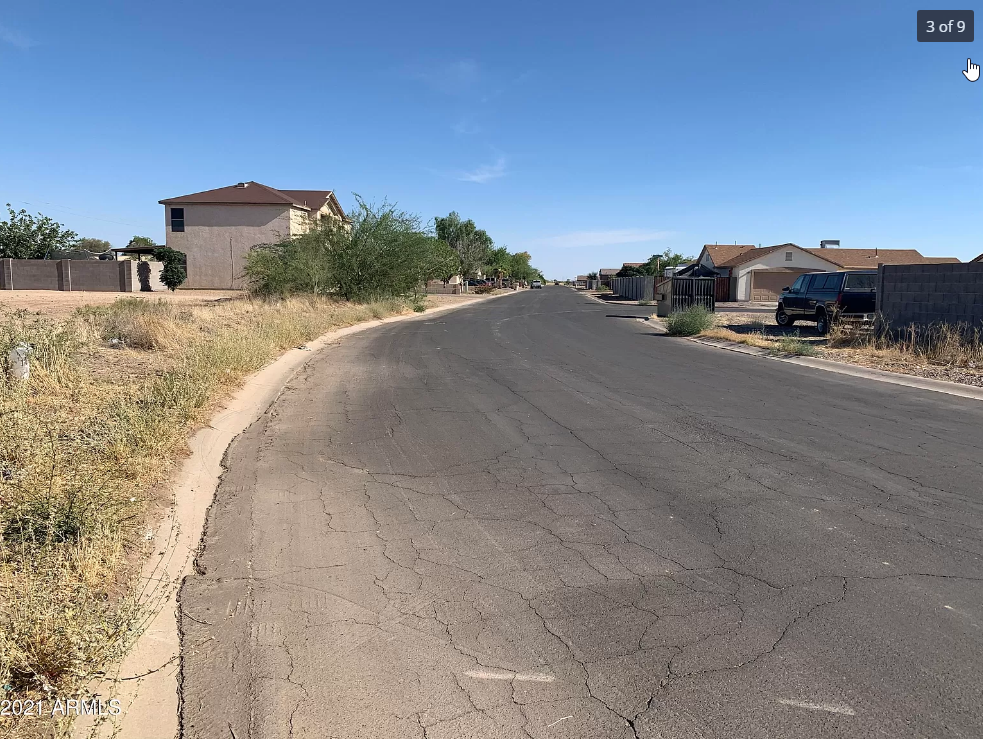 A Cozy 0.21 Acre in Arizona City, AZ! Only 58 Minutes Away from Phoenix!