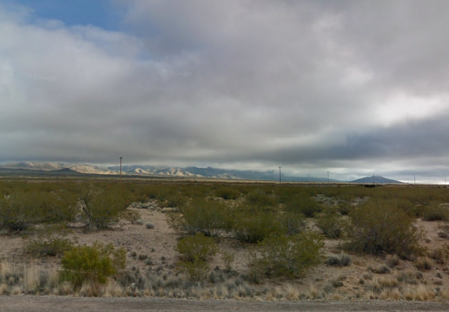 Cozy 0.32-Acre Lot in the Breathtaking Mohave County, AZ!